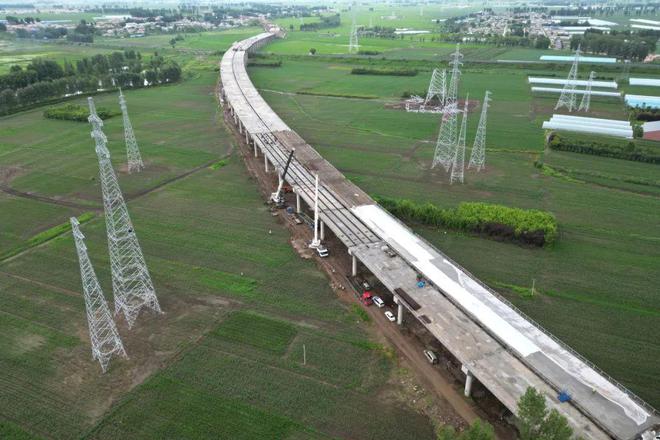 公路烟筒山至双阳西段建成通车马竞合作伙伴延吉至长春高速(图1)