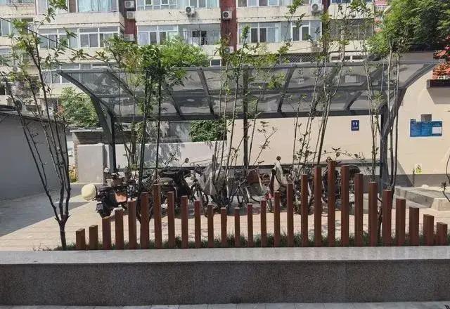 搭乱建居民想提升小区环境的愿望实现了k8凯发国际登录拆除700平方米私(图3)